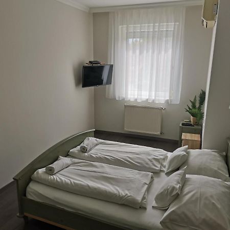 Zoli Apartmanok-Balcony Koelcsey 32 Hajdúszoboszló Exterior foto