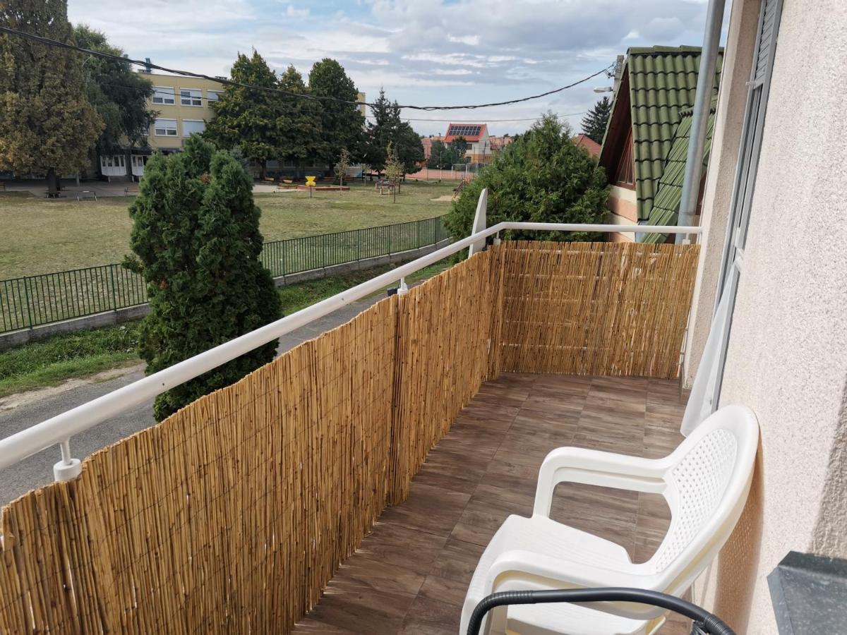 Zoli Apartmanok-Balcony Koelcsey 32 Hajdúszoboszló Exterior foto